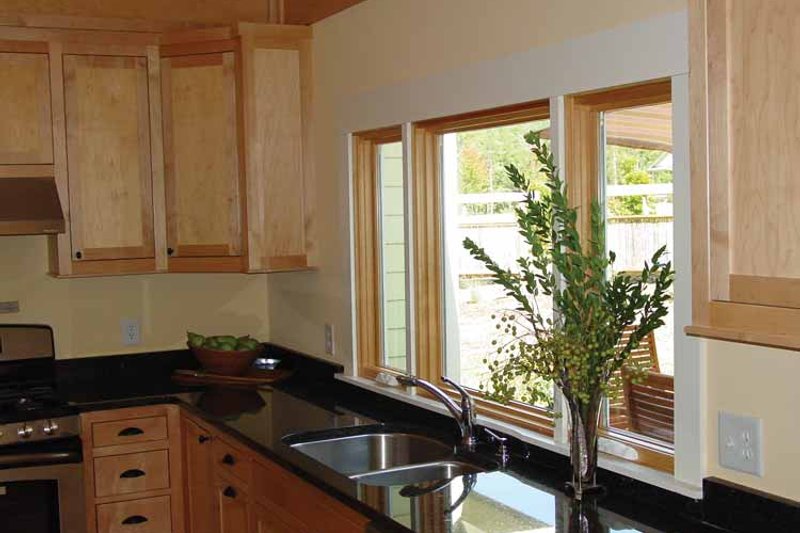Dream House Plan - Interior - Kitchen 1 for Craftsman House Plan #939-1 - 4 bed, 3.5 bath