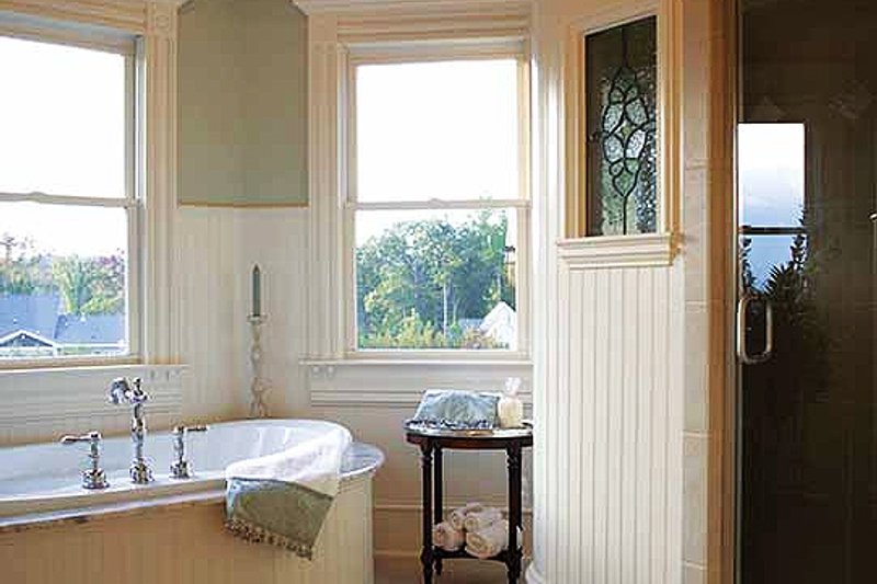 House Blueprint - Interior - Master Bathroom 3 for Victorian House Plan #410-104 - 4 bed, 3.5 bath