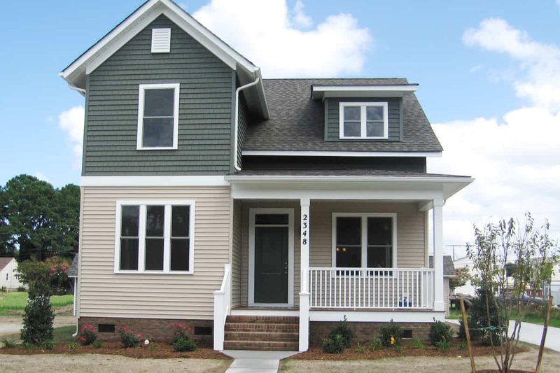 Home Plan - Craftsman Photo Plan #79-299