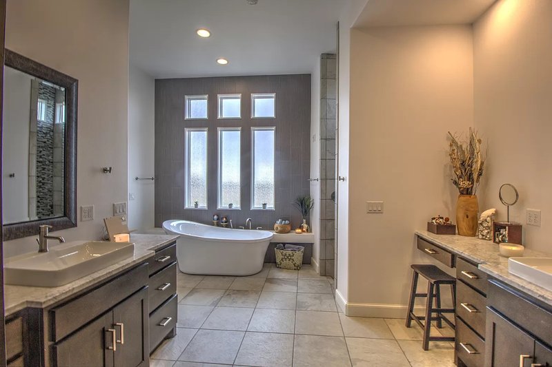 Architectural House Design - Interior - Master Bathroom 5 for Contemporary House Plan #935-5 - 4 bed, 4 bath