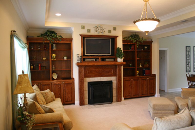 Home Plan - Interior - Family Room for Traditional House Plan #21-139 - 3 bed, 2 bath