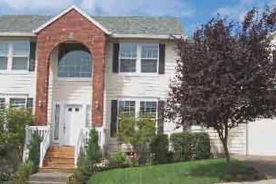 Exterior - Front Elevation for Traditional House Plan #130-119 - 3 bed, 2.5 bath