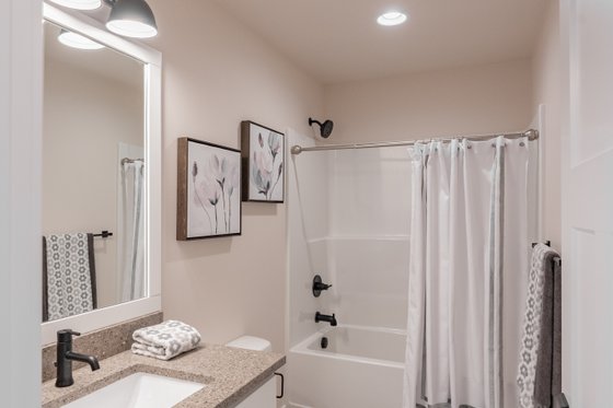 Interior - Bathroom 1 for Farmhouse House Plan #1070-127 - 4 bed, 3 bath