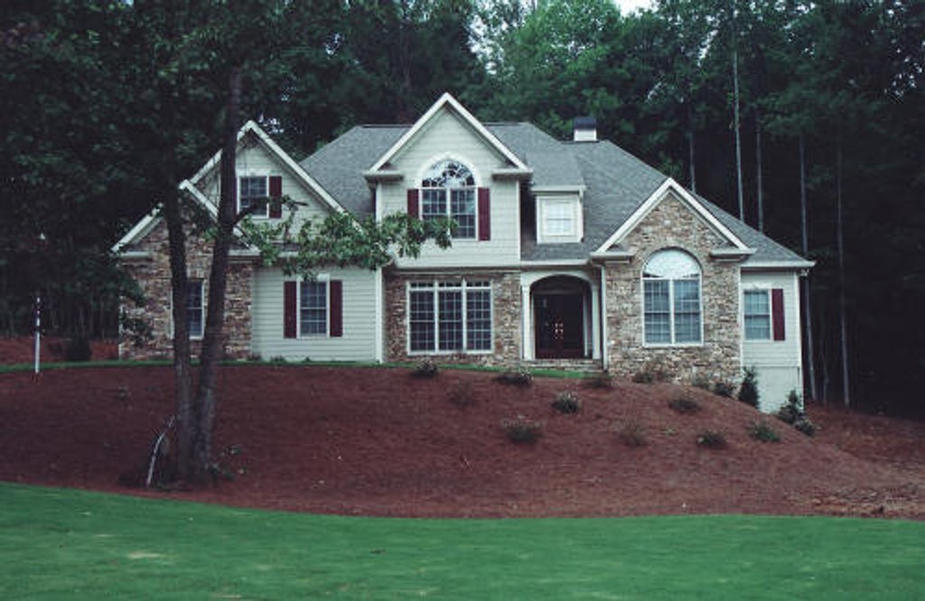 Traditional Style House Plan - 3 Beds 2.5 Baths 2502 Sq/Ft Plan #437-2