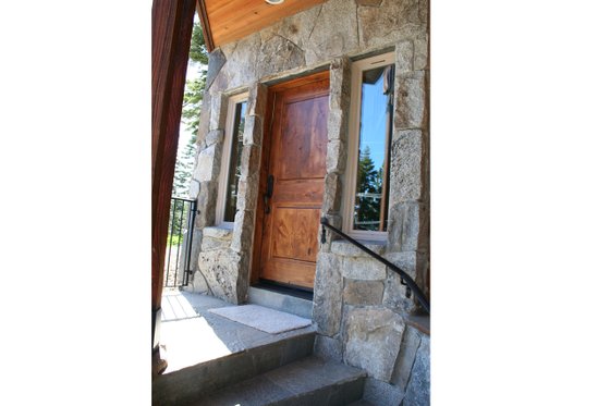 Photo 9 for Craftsman House Plan #899-6 - 4 bed, 4 bath