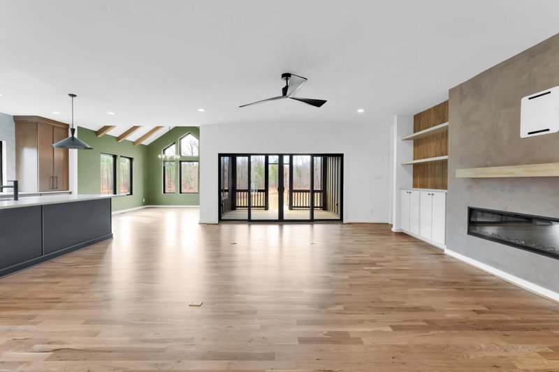 Dream House Plan - Interior - Family Room 1 for Contemporary House Plan #1080-32 - 5 bed, 4.5 bath