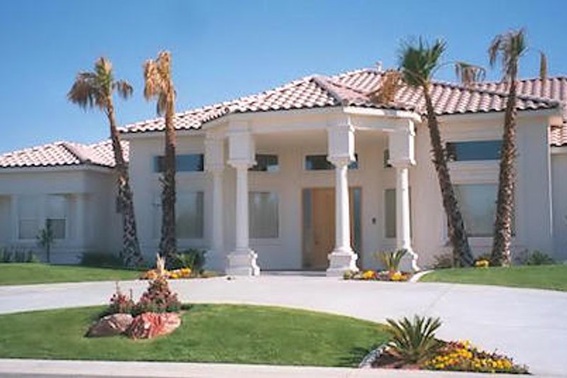 Home Plan - Mediterranean Exterior - Front Elevation Plan #1-913