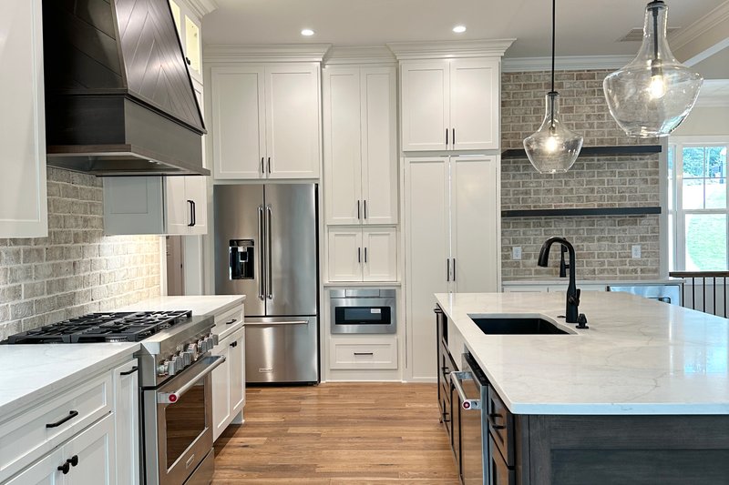 Home Plan - Interior - Kitchen 1 for Craftsman House Plan #437-132 - 3 bed, 2.5 bath
