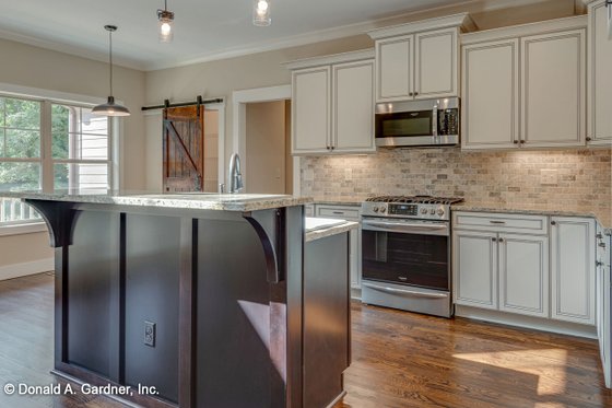 Interior - Kitchen for Farmhouse House Plan #929-1044 - 3 bed, 2 bath