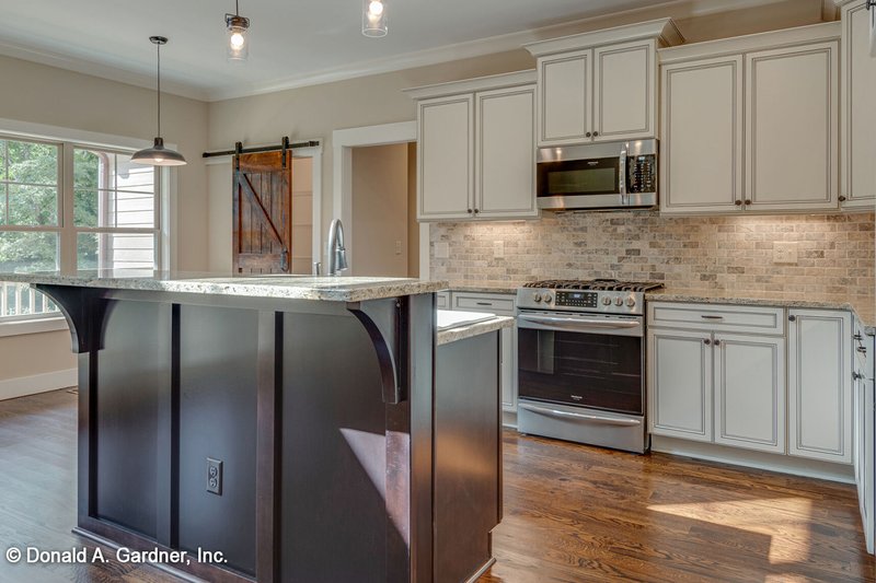 House Design - Interior - Kitchen for Farmhouse House Plan #929-1044 - 3 bed, 2 bath