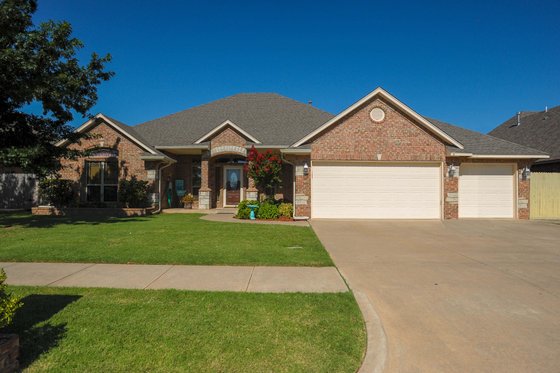 Exterior - Front Elevation for Traditional House Plan #65-466 - 3 bed, 2 bath