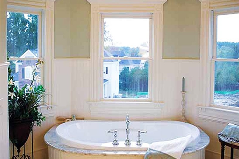House Blueprint - Interior - Master Bathroom 2 for Victorian House Plan #410-104 - 4 bed, 3.5 bath