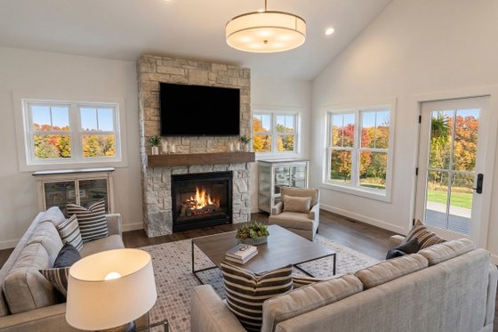 Interior - Family Room for Craftsman House Plan #51-1548 - 2 bed, 2 bath