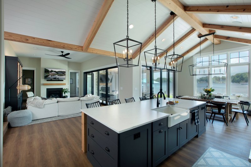 House Design - Interior - Kitchen for Farmhouse House Plan #928-388 - 4 bed, 4.5 bath