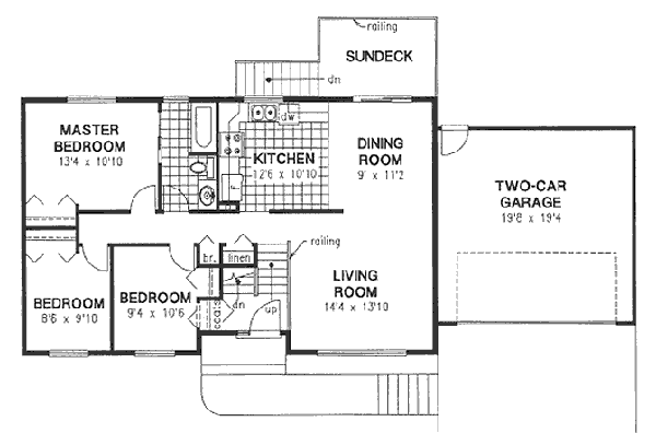 House Blueprint - Traditional Floor Plan - Main Floor Plan #18-9066