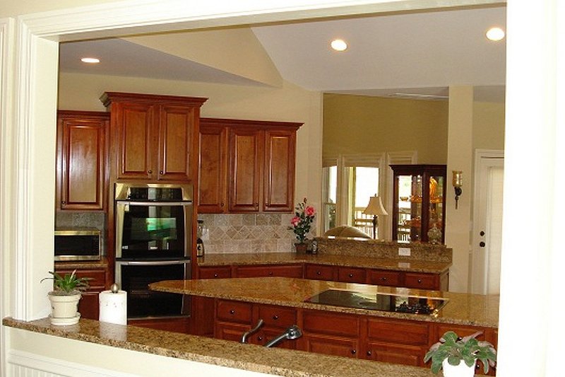 Dream House Plan - Traditional style home, kitchen photo