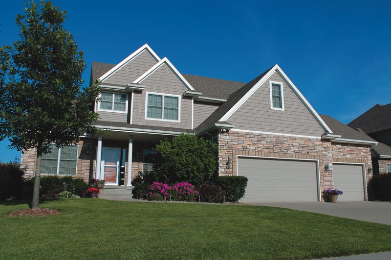 Architectural House Design - Traditional Exterior - Front Elevation Plan #20-1762