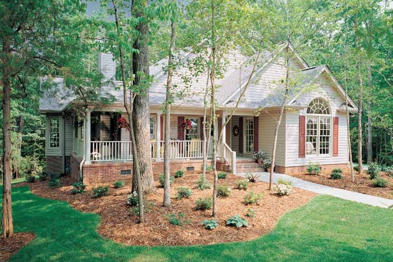 Dream House Plan - Country Exterior - Front Elevation Plan #929-242