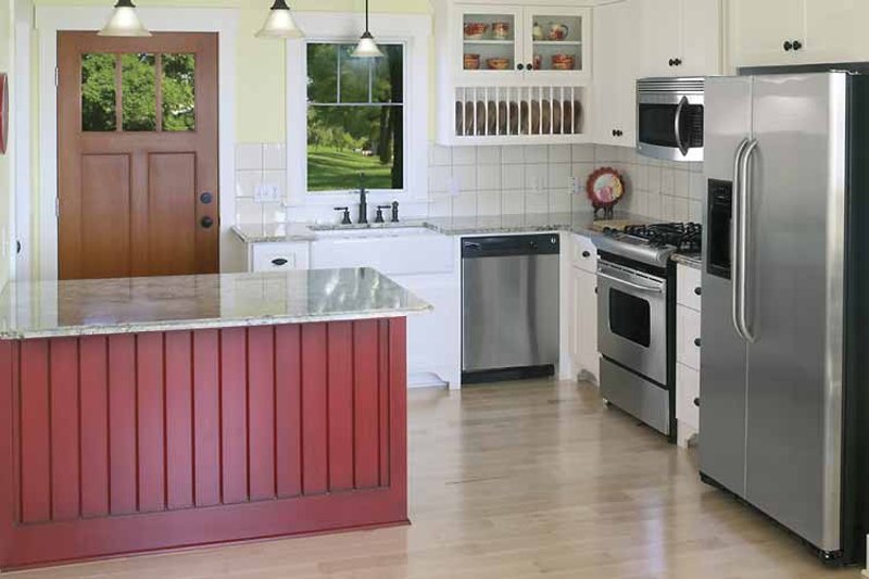 Home Plan - Interior - Kitchen for Craftsman House Plan #928-90 - 3 bed, 2 bath