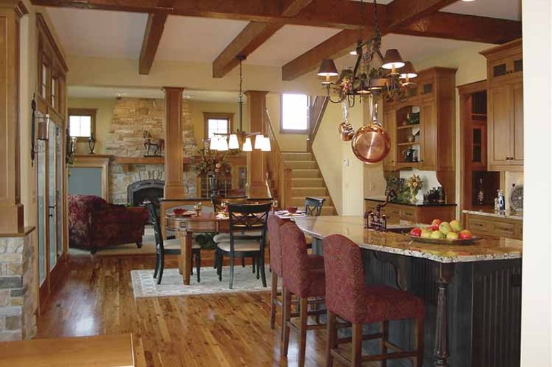 Home Plan - Interior - Kitchen 1 for Craftsman House Plan #320-992 - 4 bed, 3.5 bath