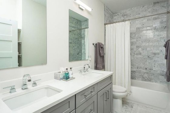 Interior - Bathroom for Contemporary House Plan #1058-180 - 4 bed, 3.5 bath