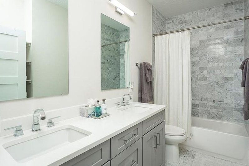 Architectural House Design - Interior - Bathroom for Contemporary House Plan #1058-180 - 4 bed, 3.5 bath