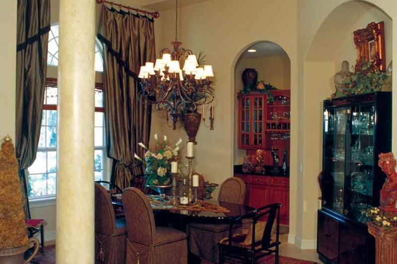 Home Plan - Interior - Dining Room for Mediterranean House Plan #417-748 - 4 bed, 4.5 bath