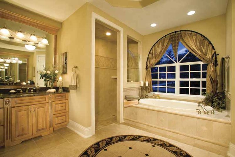 Home Plan - Interior - Master Bathroom for European House Plan #930-361 - 4 bed, 4.5 bath