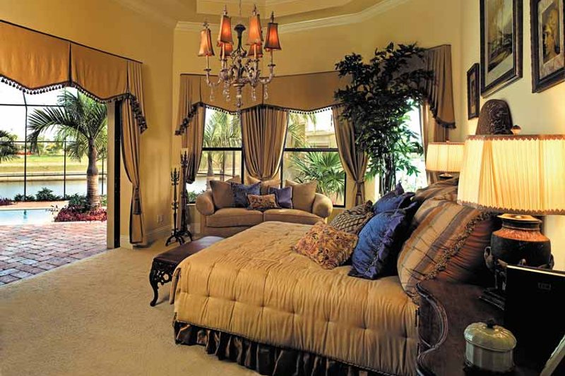 Home Plan - Interior - Master Bedroom for Mediterranean House Plan #930-353 - 4 bed, 4.5 bath