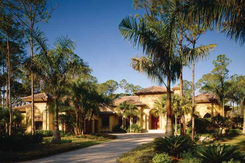 Home Plan - Mediterranean Exterior - Front Elevation Plan #930-98