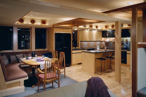 Interior - Family Room for Contemporary House Plan #454-3 - 3 bed, 2.5 bath