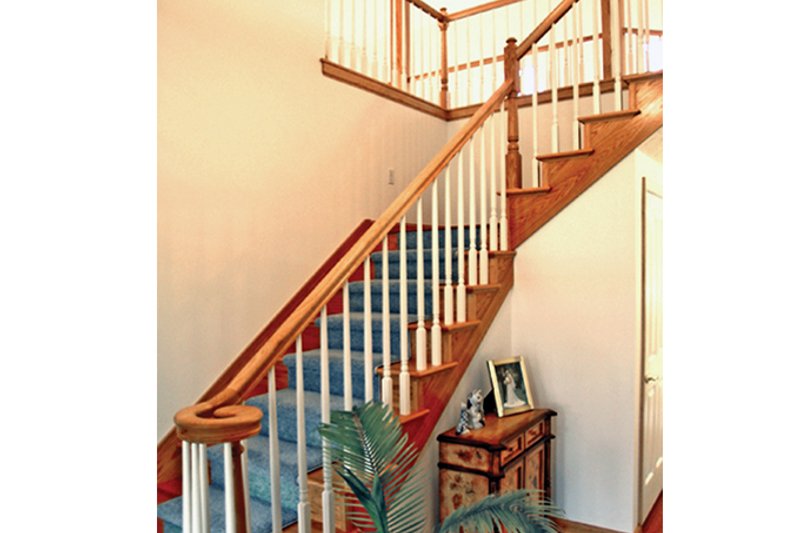 Dream House Plan - Interior - Entry for Traditional House Plan #314-277 - 3 bed, 3 bath