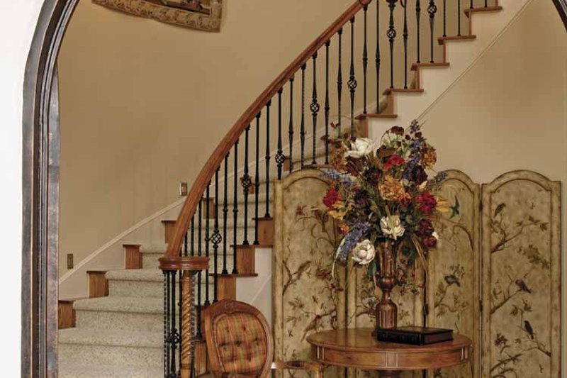 Dream House Plan - Interior - Entry for Mediterranean House Plan #952-196 - 4 bed, 4.5 bath