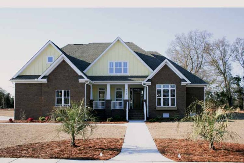 Home Plan - Exterior - Front Elevation 8 for Country House Plan #927-295 - 4 bed, 3 bath