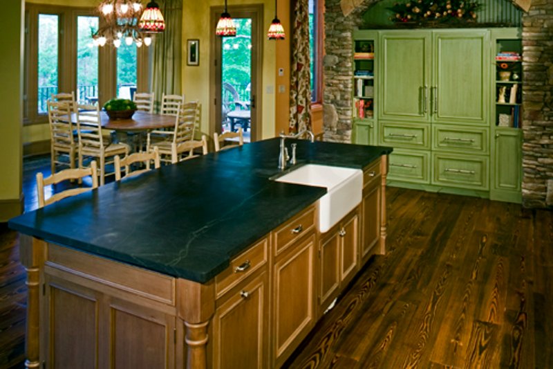 Home Plan - Interior - Kitchen for Craftsman House Plan #54-391 - 3 bed, 3 bath