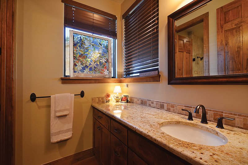Dream House Plan - Interior - Bathroom for Country House Plan #140-171 - 3 bed, 2.5 bath