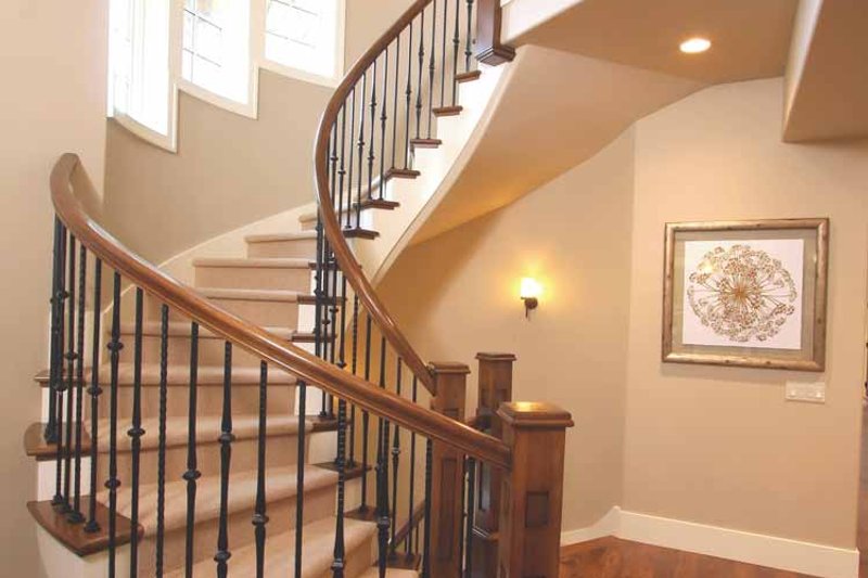 Home Plan - Interior - Entry for European House Plan #928-178 - 4 bed, 3.5 bath