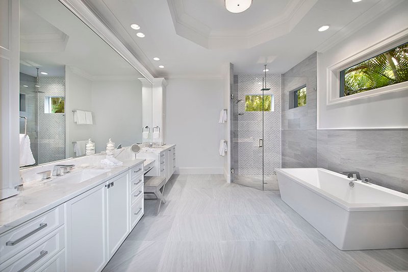 Home Plan - Interior - Master Bathroom for Mediterranean House Plan #1017-159 - 4 bed, 4.5 bath