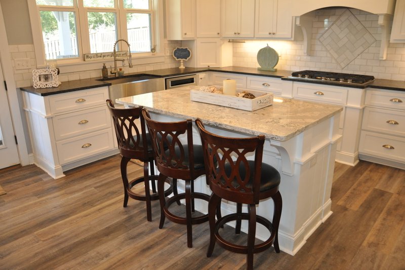 Architectural House Design - Interior - Kitchen 1 for Craftsman House Plan #63-418 - 4 bed, 3 bath