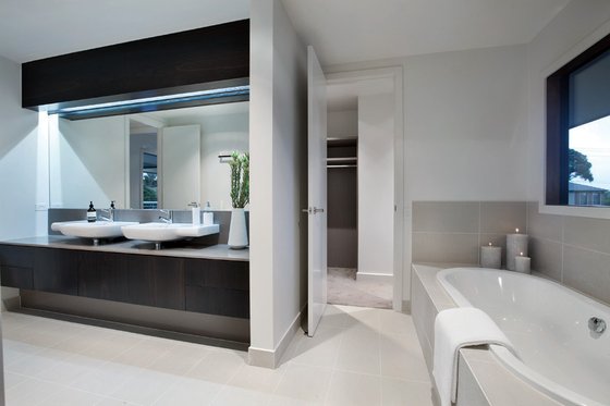 Interior - Master Bathroom for Modern House Plan #496-18 - 4 bed, 2.5 bath