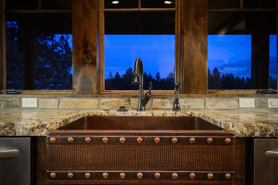 Interior - Kitchen 4 for Craftsman House Plan #892-27 - 5 bed, 5.5 bath