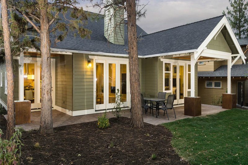 Architectural House Design - Exterior - Front Elevation 5 for Craftsman House Plan #895-44 - 4 bed, 3 bath