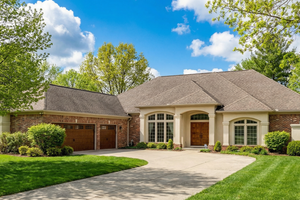 Exterior - Front Elevation Plan #17-1045