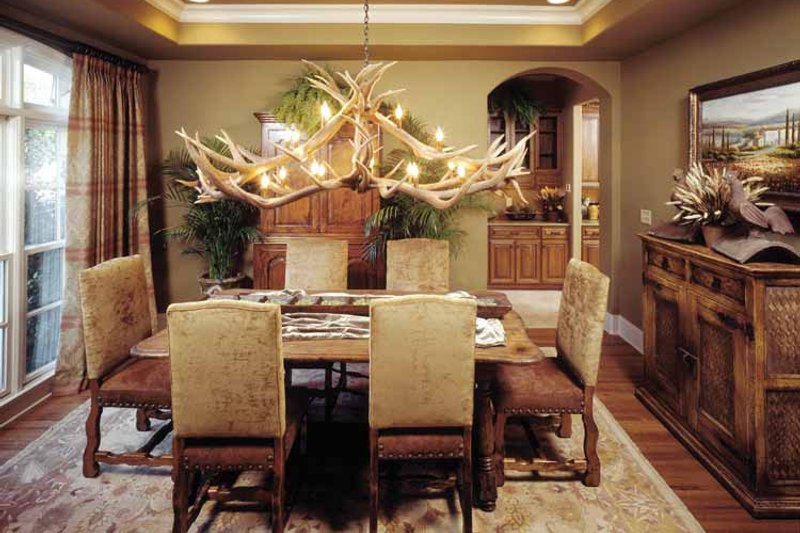 Home Plan - Interior - Dining Room for Country House Plan #952-182 - 5 bed, 4 bath