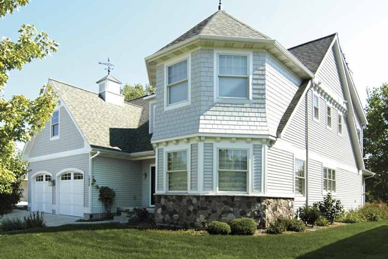 Dream House Plan - Traditional Exterior - Front Elevation Plan #928-70