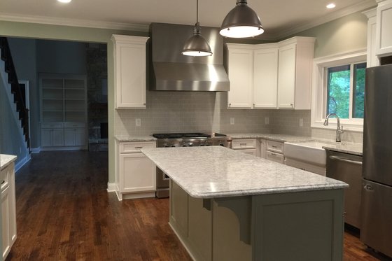 Interior - Kitchen for Craftsman House Plan #437-64 - 4 bed, 4 bath