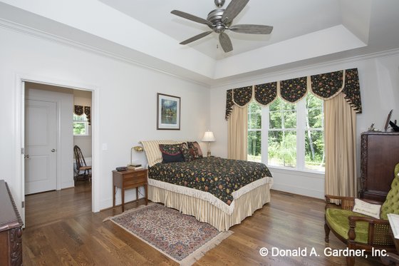 Interior - Master Bedroom for Craftsman House Plan #929-1043 - 3 bed, 2 bath