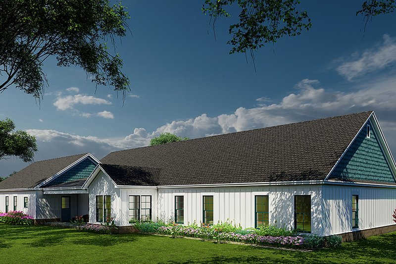 House Plan Design - Exterior - Rear Elevation 1 for Traditional House Plan #923-212 - 4 bed, 4 bath