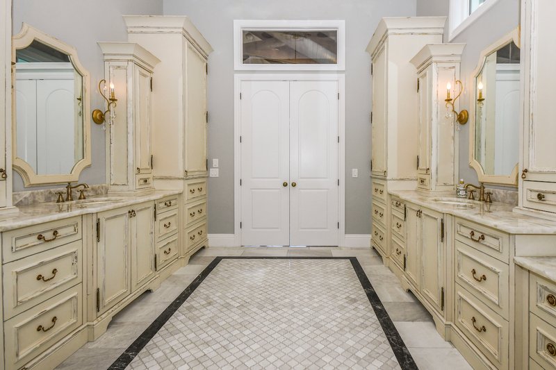 House Blueprint - Interior - Master Bathroom 3 for Colonial House Plan #1058-222 - 4 bed, 5.5 bath