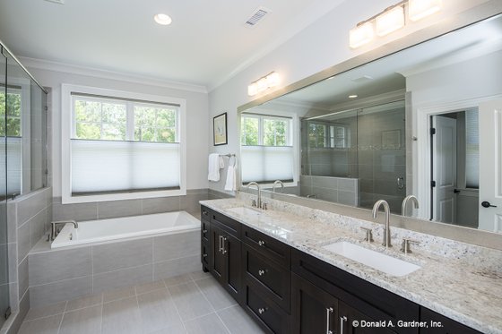 Interior - Master Bathroom for European House Plan #929-903 - 3 bed, 2.5 bath